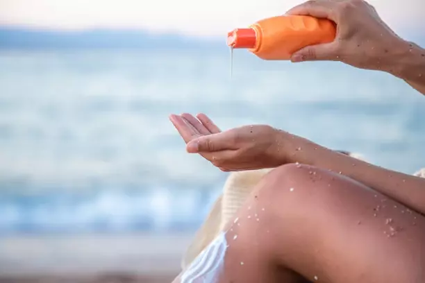 Sunburns and Poison Plants and Bugs – OH MY! Tips to Enjoy Summer Safely