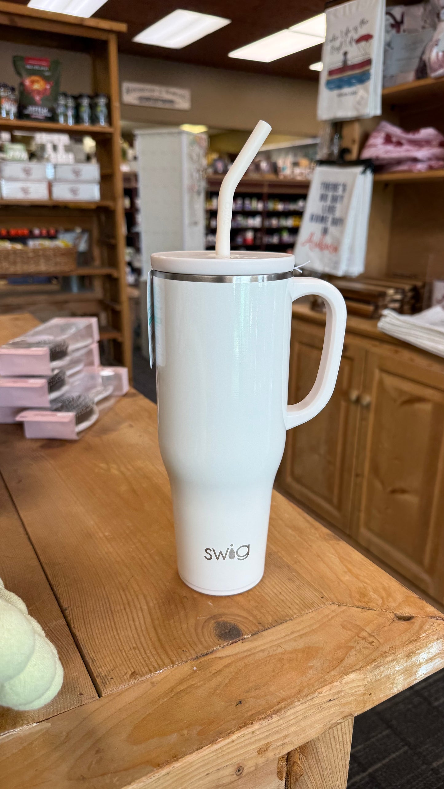 Swig Pearl 40oz Mega Mug